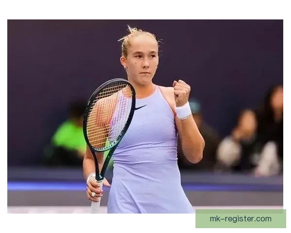 乌女将逆袭凯斯闯入决赛挑战佩古拉能否一黑到底